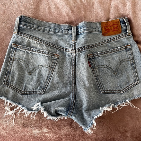 Levi’s Denim shorts 501 - Picture 2 of 3